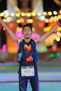 BIB: 100, 9021
                            <button type="button" onclick="openModal(21815088)" class="btn btn-primary btn-sm float-right btn-popup" data-toggle="modal" data-target=".modal-high-quality">
                        <i class="fas fa-shopping-cart"></i> Add to Cart
                    </button>
                                            <button type="button" onclick="isThisMe(21815088, true)" class="btn btn-success btn-sm float-right btn-popup btn-isme hidden" data-toggle="tooltip" data-placement="bottom" title="นี่คือรูปของคุณใช่ไหม คลิกที่นี่เพื่อเอาเข้าอัลบั้ม">
                        <i class="fas fa-plus"></i> Add to album
                    </button>
                    <button type="button" onclick="isThisMe(21815088, false)" class="btn btn-warning btn-sm float-right btn-popup btn-isnotme hidden">
                        <i class="fas fa-ban"></i> Remove from album
                    </button>